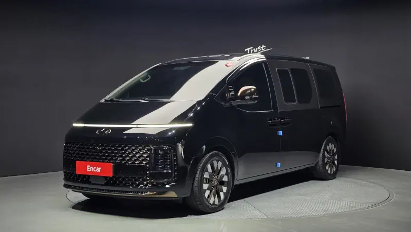 Hyundai Staria