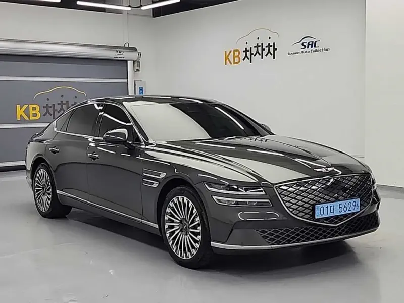 Genesis Electrified G80