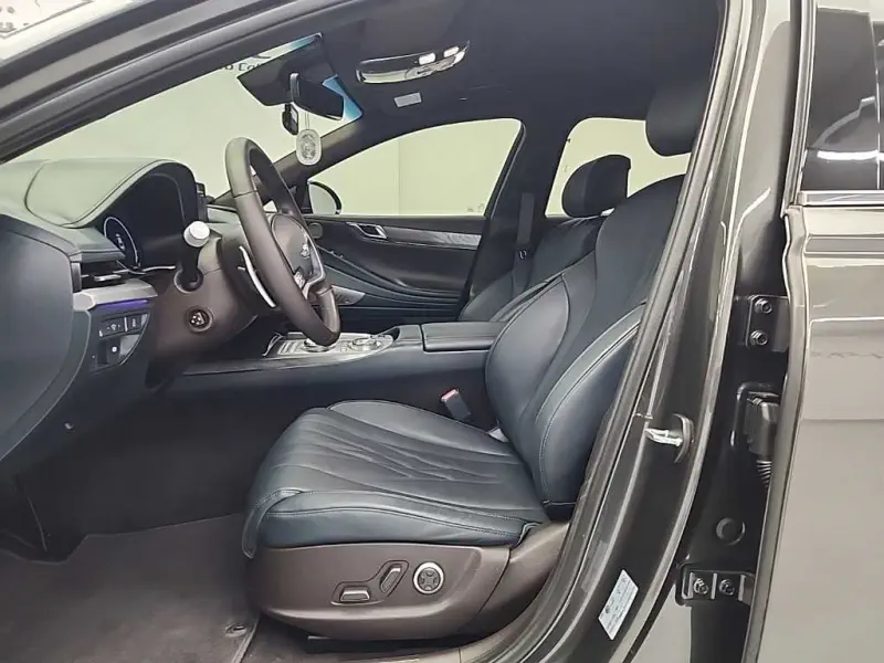 Genesis Electrified G80