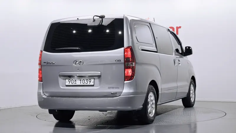 Hyundai Grand Starex