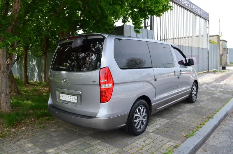 Hyundai Grand Starex
