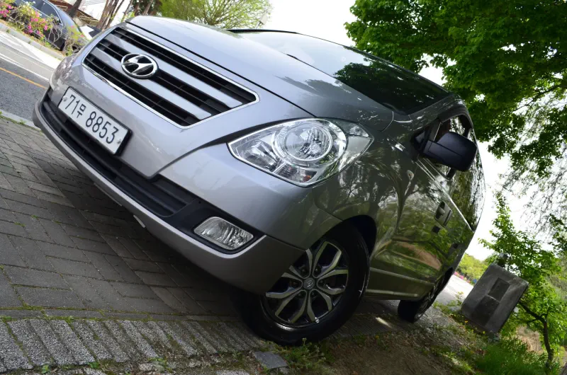 Hyundai Grand Starex