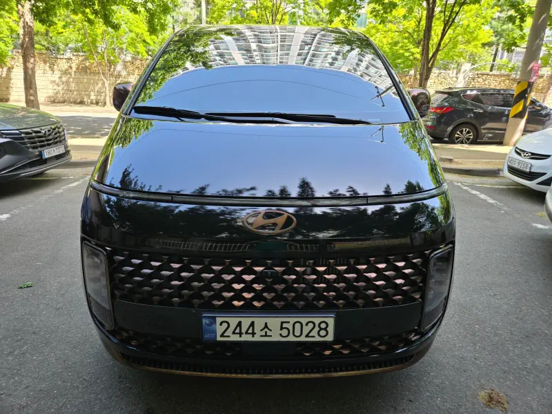 Hyundai Staria