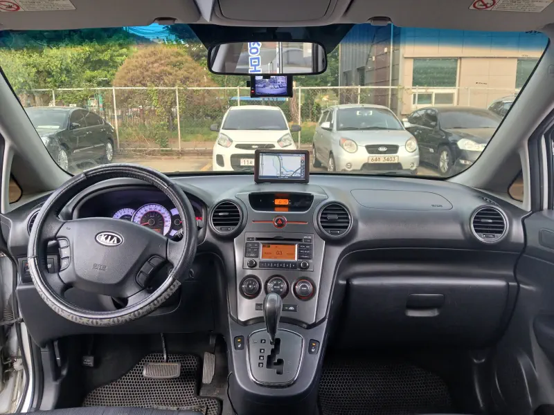 Kia Carens