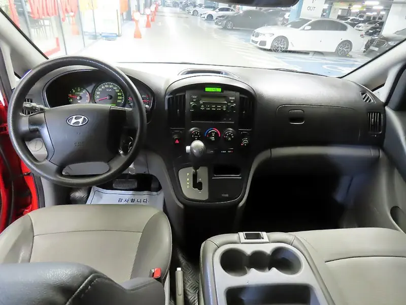 Hyundai Grand Starex