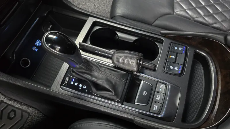 Hyundai Aslan