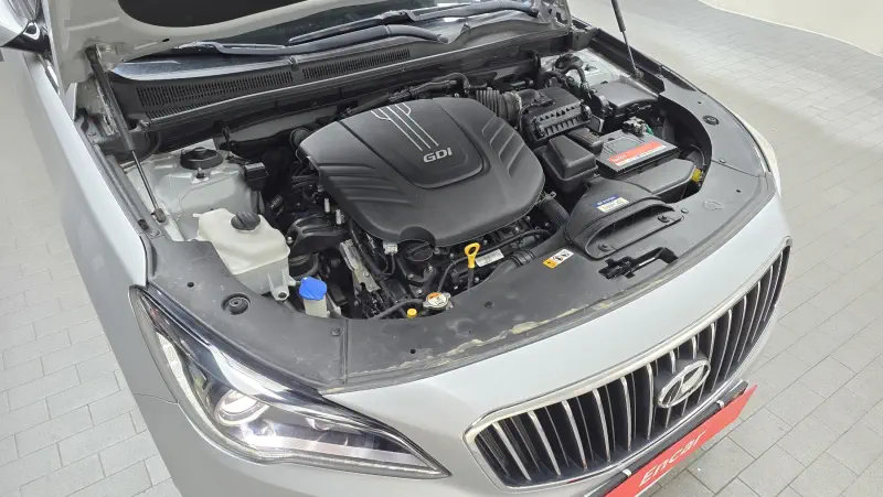 Hyundai Aslan