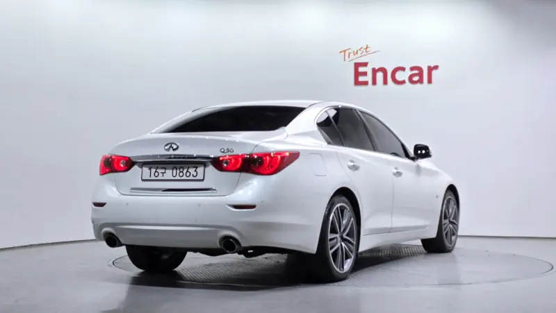 Infiniti Q50
