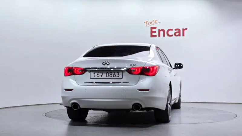 Infiniti Q50