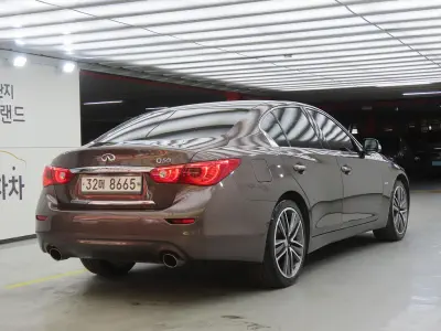 Infiniti Q50