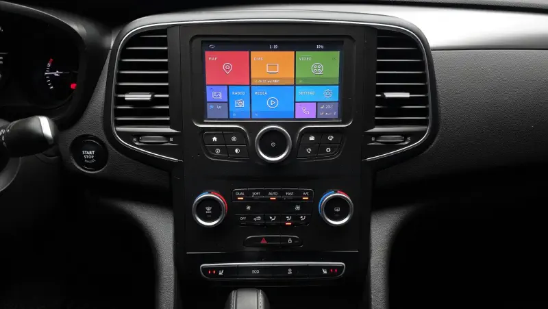 Renault Samsung SM6