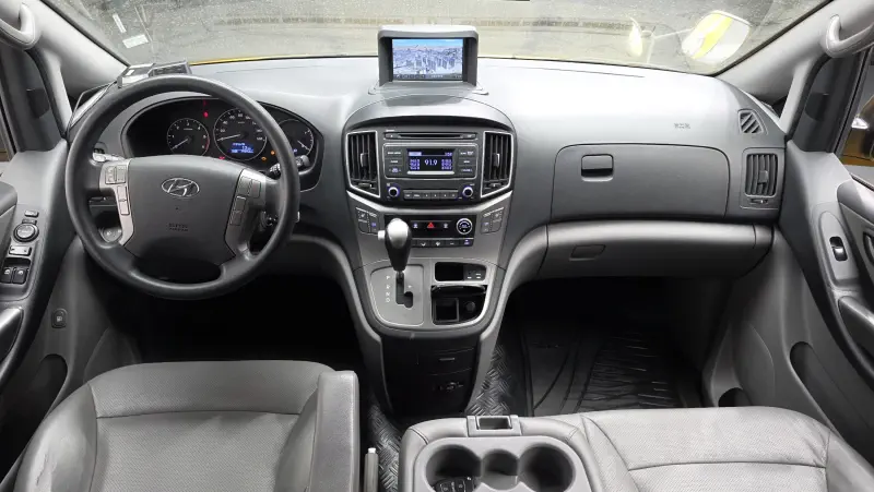 Hyundai Grand Starex