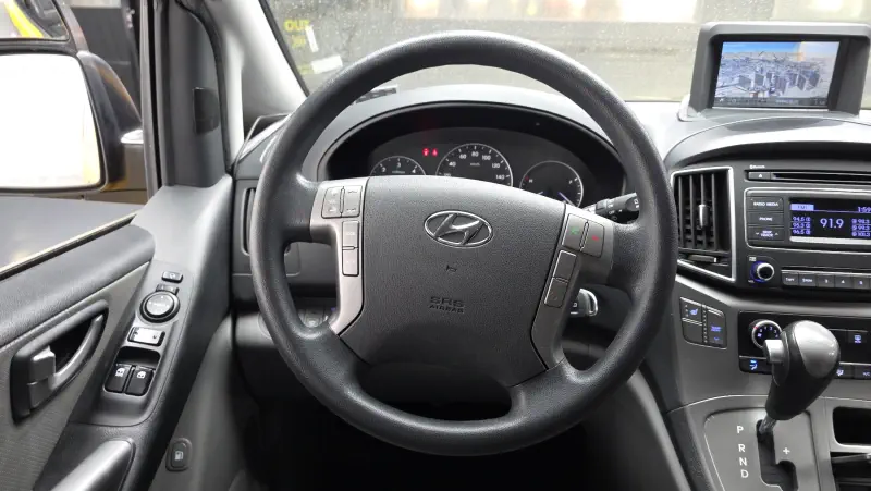 Hyundai Grand Starex