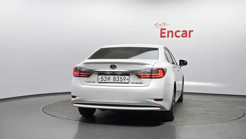 Lexus ES300h