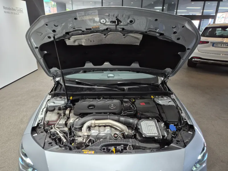 Mercedes-Benz CLA-Class