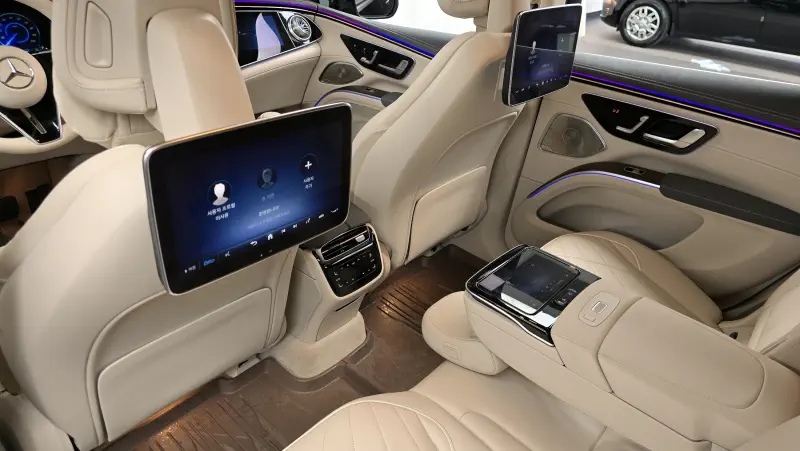 Mercedes-Benz EQS SUV