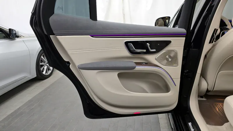 Mercedes-Benz EQS SUV