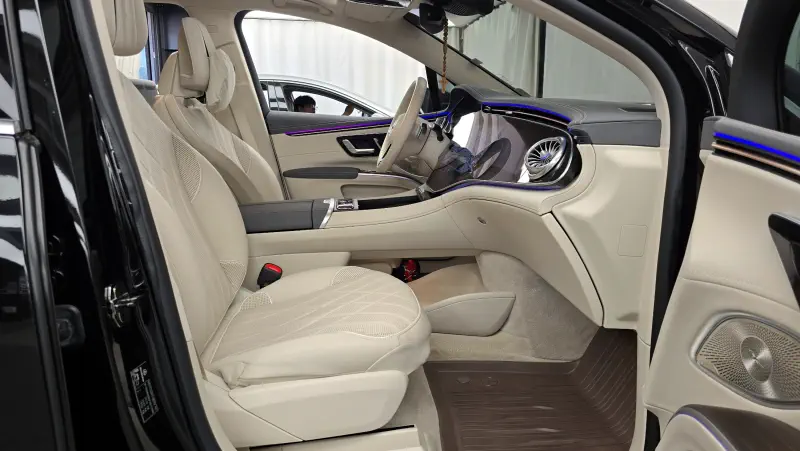 Mercedes-Benz EQS SUV