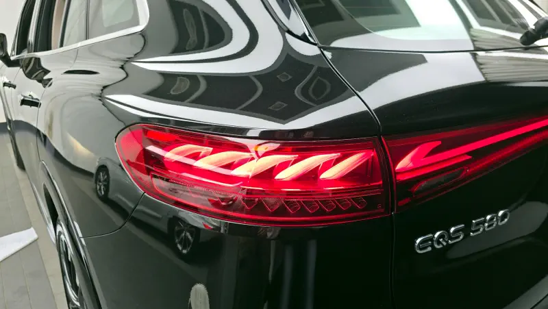 Mercedes-Benz EQS SUV