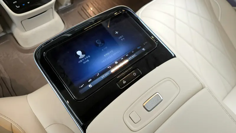 Mercedes-Benz EQS SUV