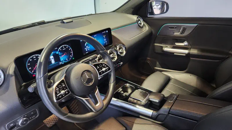 Mercedes-Benz GLA-Class