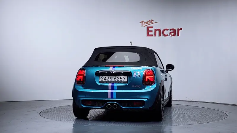 MINI Cooper Convertible
