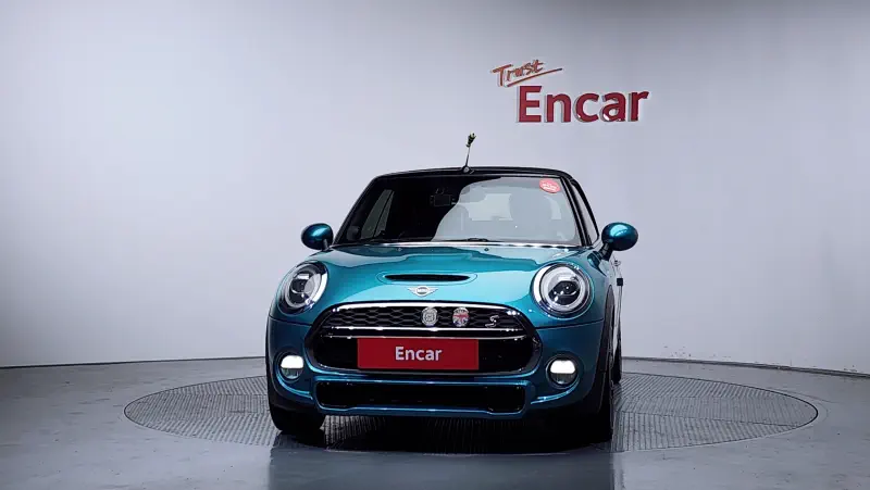 MINI Cooper Convertible