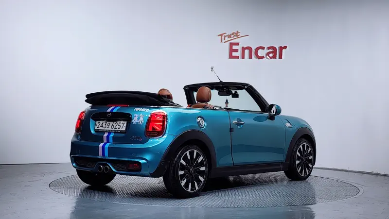 MINI Cooper Convertible