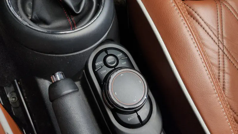 MINI Cooper Convertible