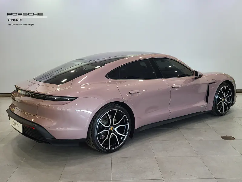Porsche Taycan