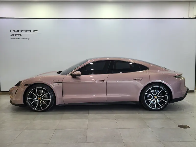 Porsche Taycan