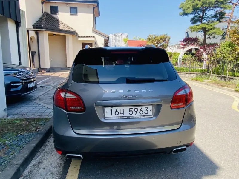Porsche CAYENNE