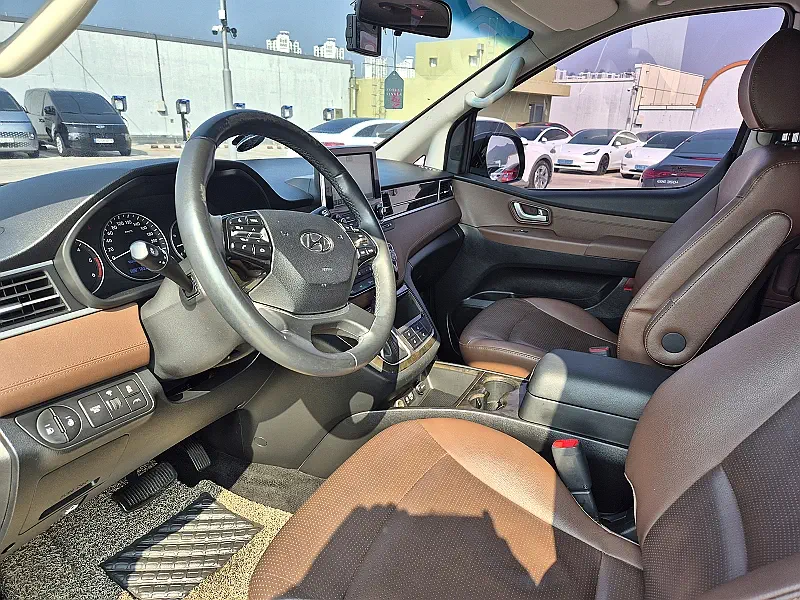 Hyundai Grand Starex