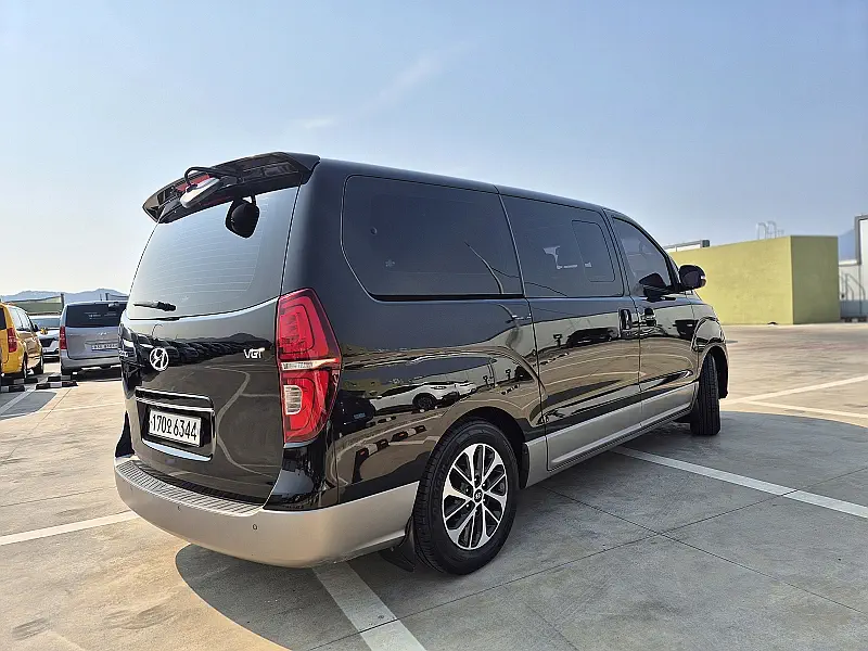 Hyundai Grand Starex