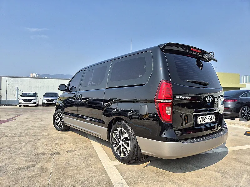 Hyundai Grand Starex