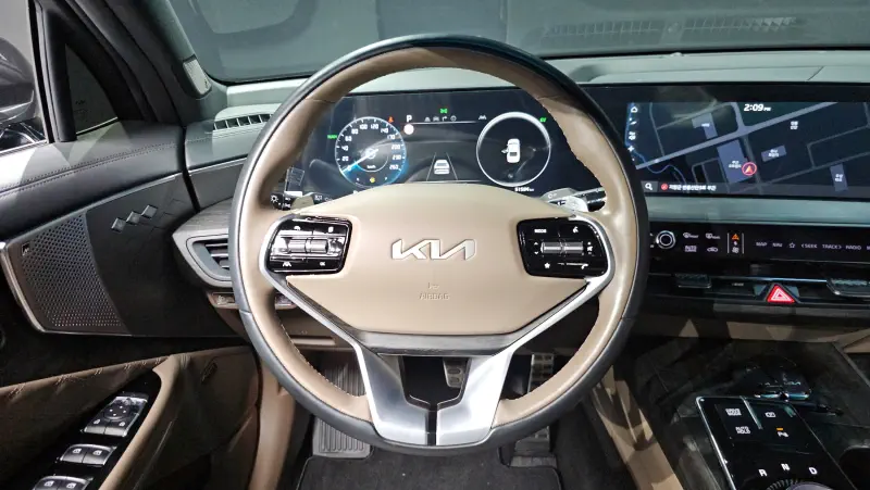 Kia K8