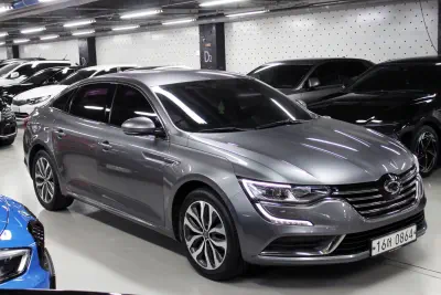 Renault SM6