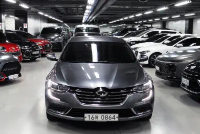 Renault SM6