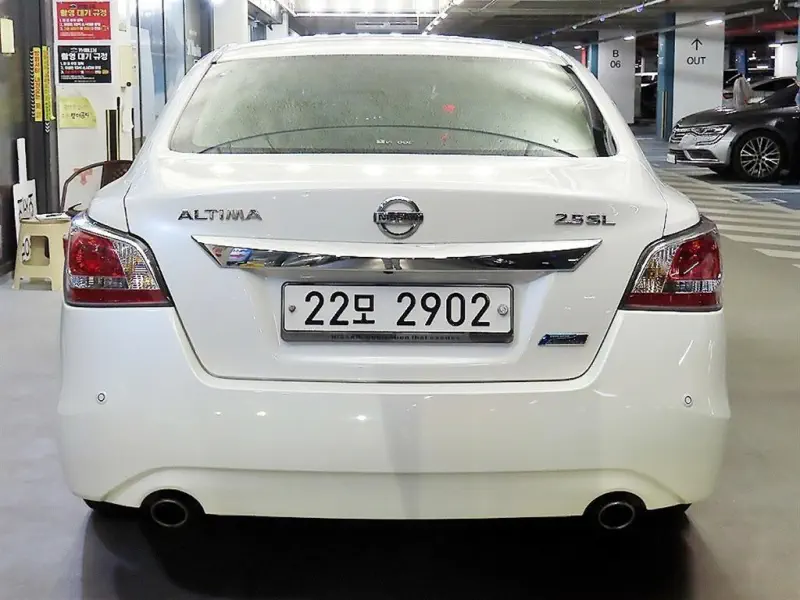 Nissan Altima