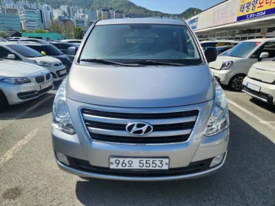 Hyundai Grand Starex