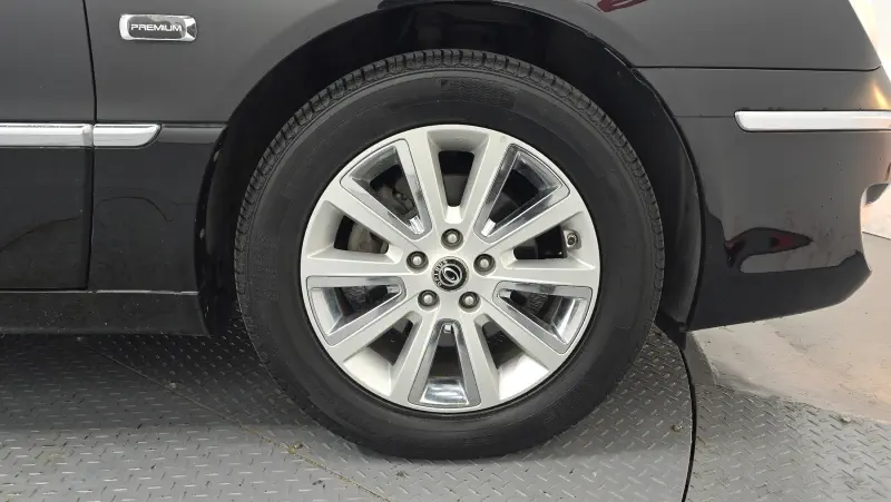 Kia OPIRUS