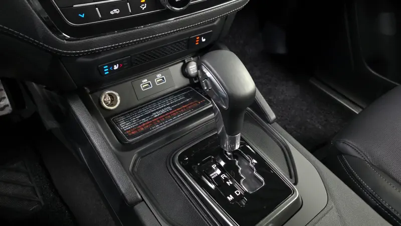 SsangYong Rexton Sports Khan