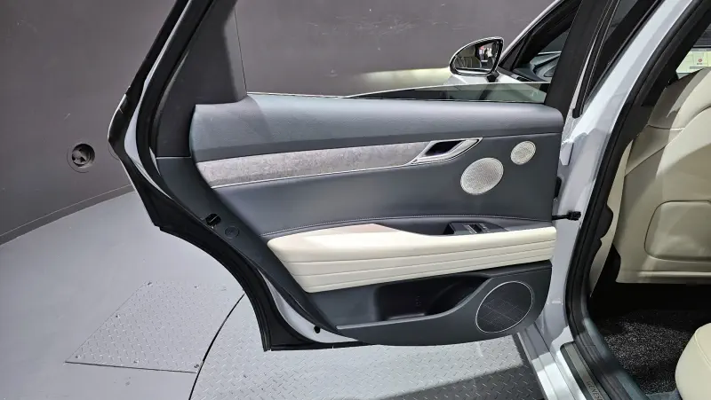 Genesis Electrified G80