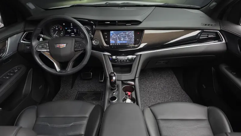 Cadillac XT6