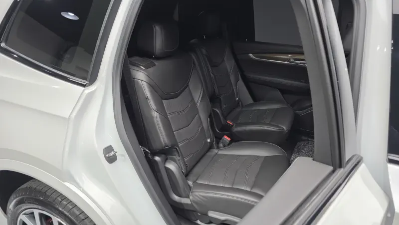 Cadillac XT6