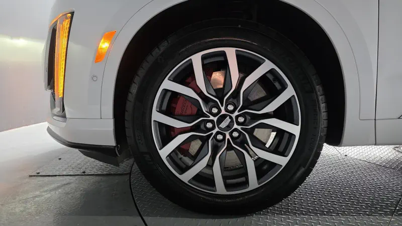 Cadillac XT6