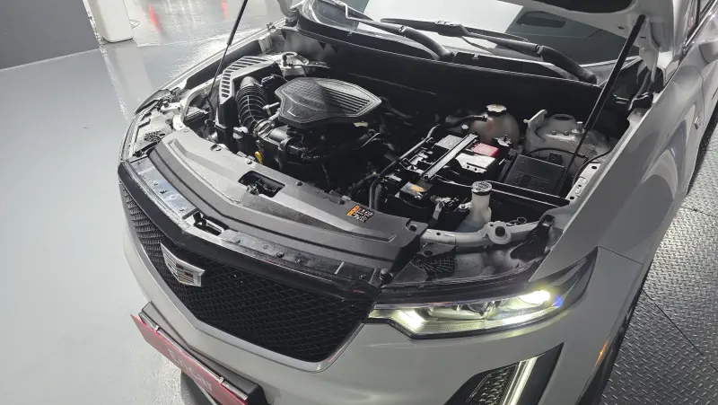 Cadillac XT6