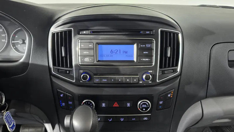 Hyundai Grand Starex
