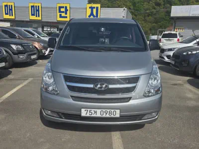 Hyundai Grand Starex