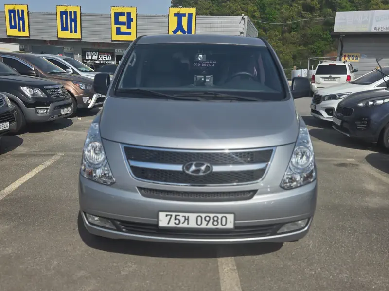 Hyundai Grand Starex